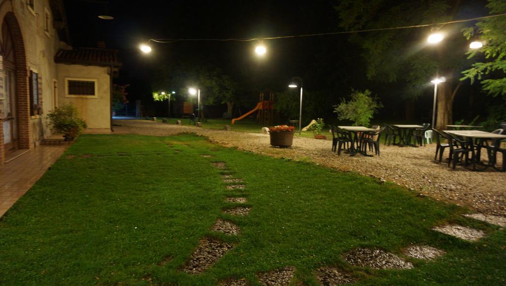 Agriturismo Fior Di Pesco Hotel Sommacampagna Buitenkant foto